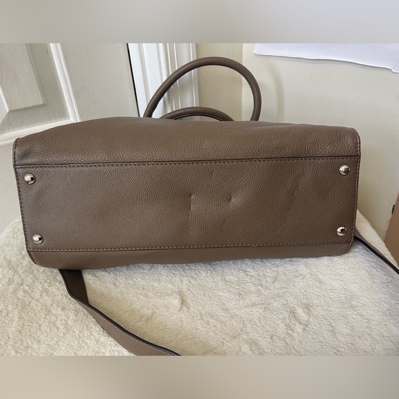 Michael Kors Hamilton Bag EUC - Picture 4 of 10